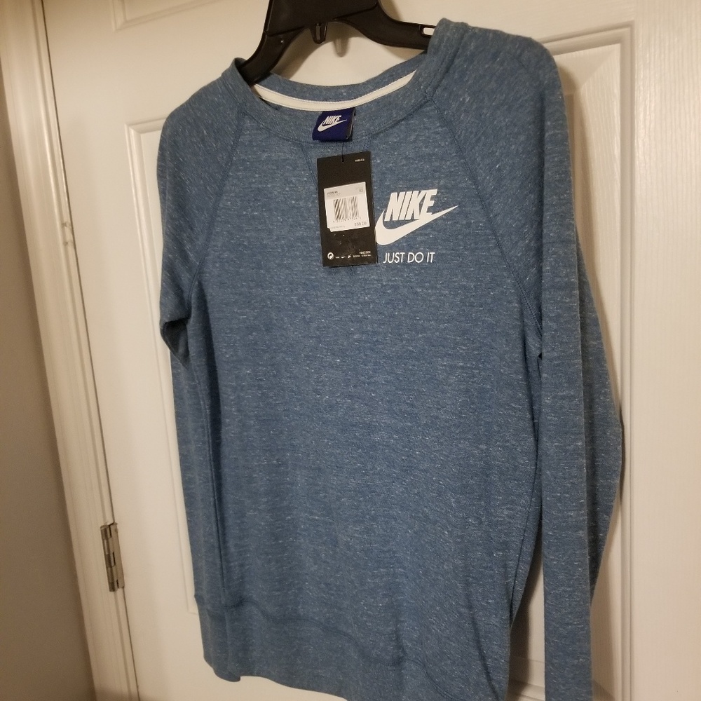 Nike pullover